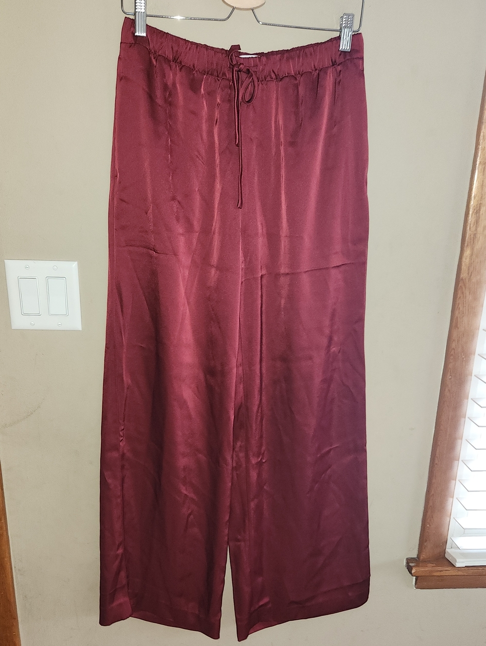 Nwt- Aritzia Lodge Satin Pants Cordouan Size Medium